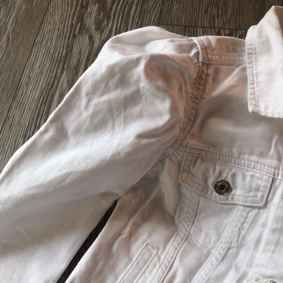 Girl’s White Gap Jean Jacket - Picture 9 of 13